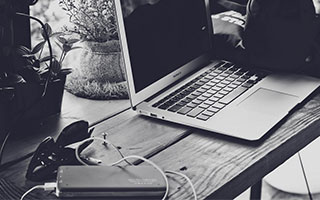 开云APP-中国体育代表团已收获12枚奖牌，刷新冬奥会境外参赛最好成绩